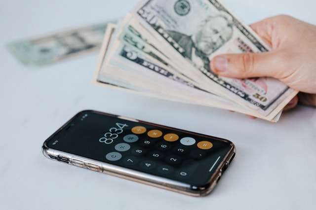 Wie Sie mit Ihrer App Geld verdienen: kostenlose vs. bezahlte Apps