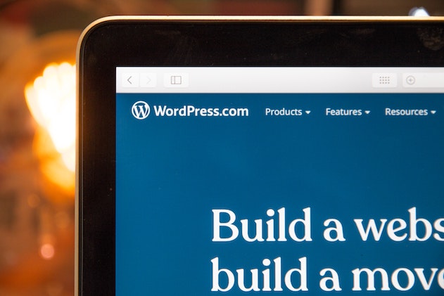 website of wordpress on a laptop