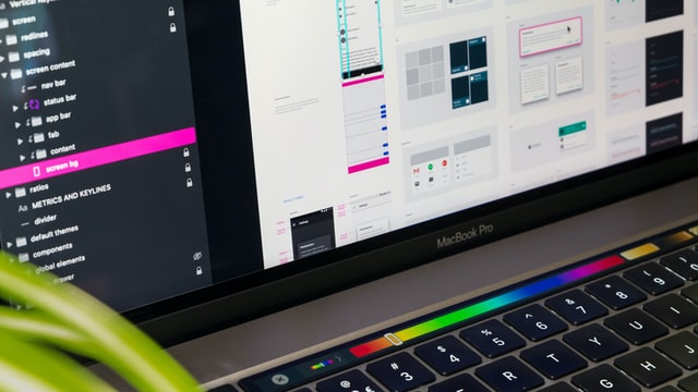 logiciel interface utilisateur ordinateur MacBook Pro et touch bar