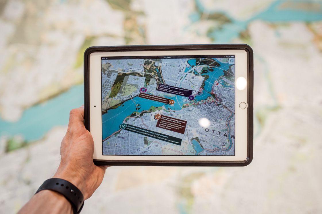 mapa turístico con elementos de realidad aumentada mapa turístico con elementos de realidad aumentada